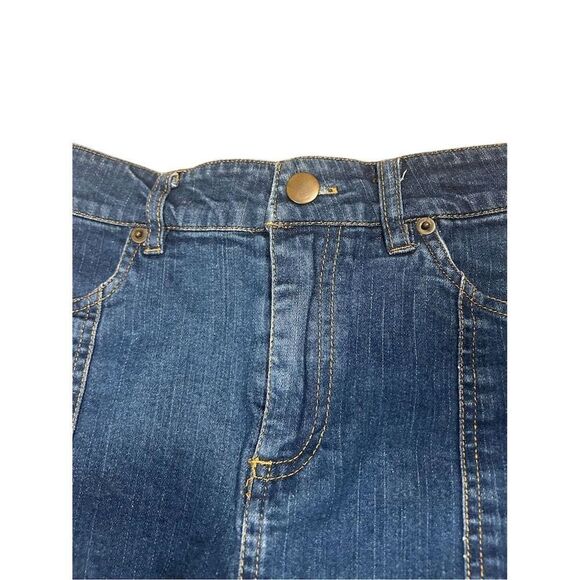 Forever 21 Women's Blue Denim Mini Skirt S Raw Frayed Hem Casual - Picture 2 of 7